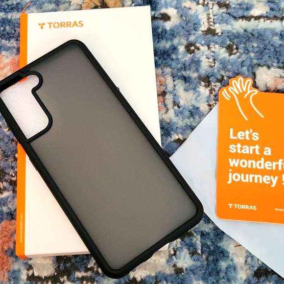 Torras Shockproof Case, Matte Black for Samsung Galaxy S21 - Picture 4 of 7